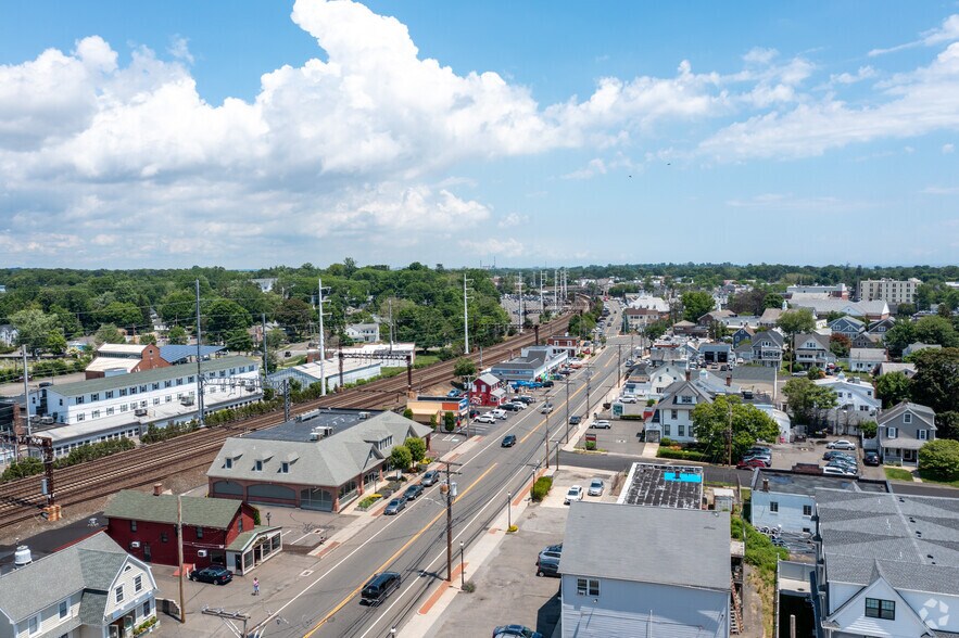More Photos Of 1916 Post Rd, Fairfield Storefront Retail Office For Lease