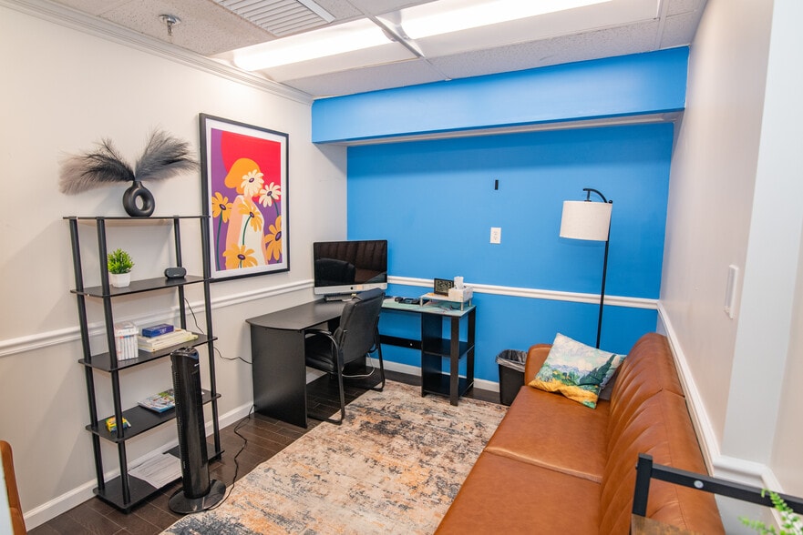 More Photos Of 4128 Hayward Ave, Baltimore Warehouse For Sale