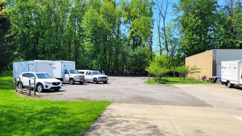 More Photos Of 950 Erie Rd, Eastlake Manufacturing For Sale