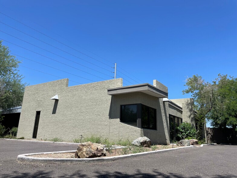 More Photos Of 2211 N 7th St, Phoenix Office For Sale