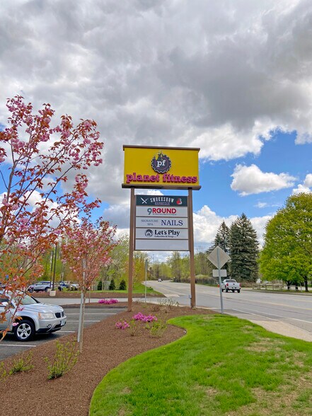 More Photos Of 89-93 Fort Eddy Rd, Concord Freestanding For Lease