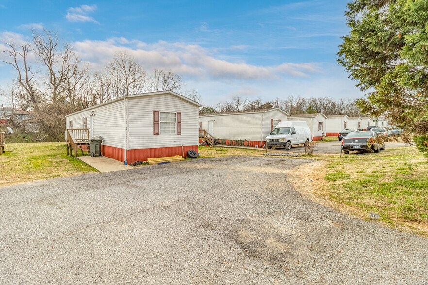 More Photos Of 1600 Page St, Springfield Manufactured Housing Mobile Home Park For Sale