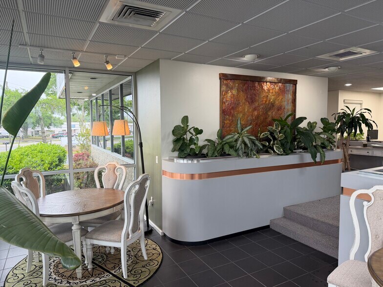 More Photos Of 100 SW 52nd Ave, Ocala Office For Lease