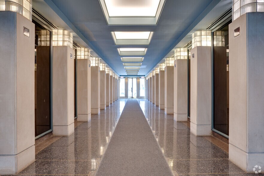 More Photos Of 651-659 W Washington Blvd, Chicago Office For Lease