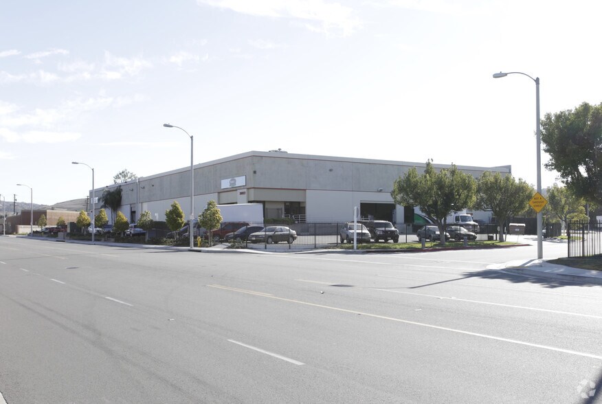 Primary Photo Of 20822 Currier Rd, City Of Industry Warehouse For Lease