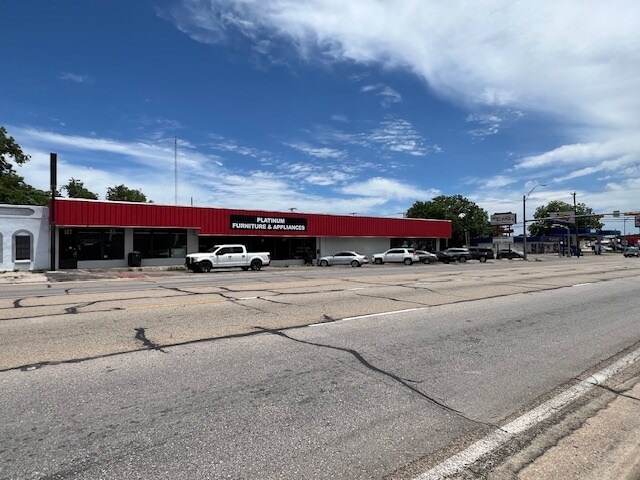 More Photos Of 105 W Veterans Memorial Blvd, Killeen Auto Repair For Sale