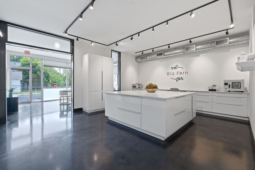 More Photos Of 508 E 53rd St, Austin Loft Creative Space For Sale