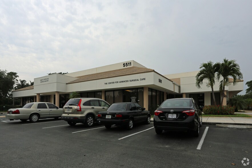 More Photos Of 5511 S Congress Ave, Atlantis Medical For Lease