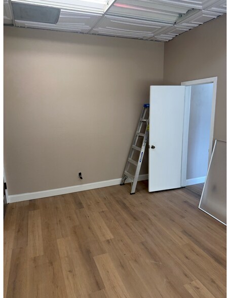 More Photos Of 262-272 Main St, Salinas Storefront Retail Office For Lease