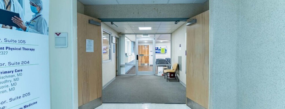 More Photos Of 2821 Island Ave, Philadelphia Medical For Lease