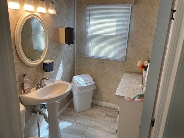 More Photos Of 9529 Pflumm Rd, Lenexa General Retail For Sale