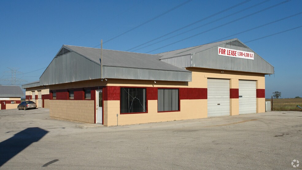 More Photos Of 2892 State Highway 71, Cedar Creek Warehouse For Lease