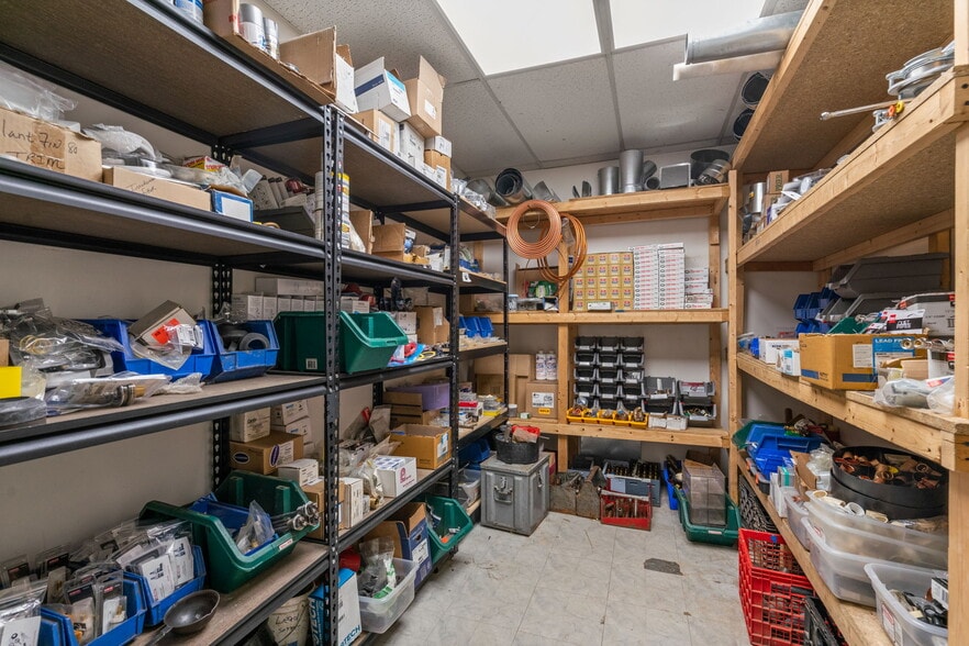 More Photos Of 655 Saw Mill Brook Pky, Newton General Retail For Sale