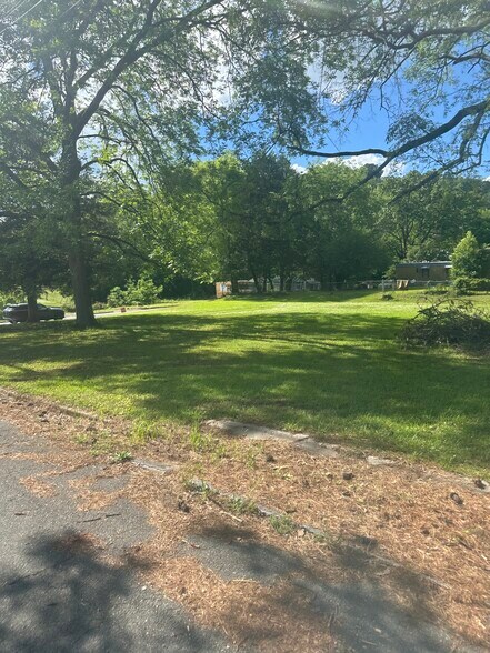 More Photos Of 1130 Hurst St, Gadsden Religious Facility For Sale