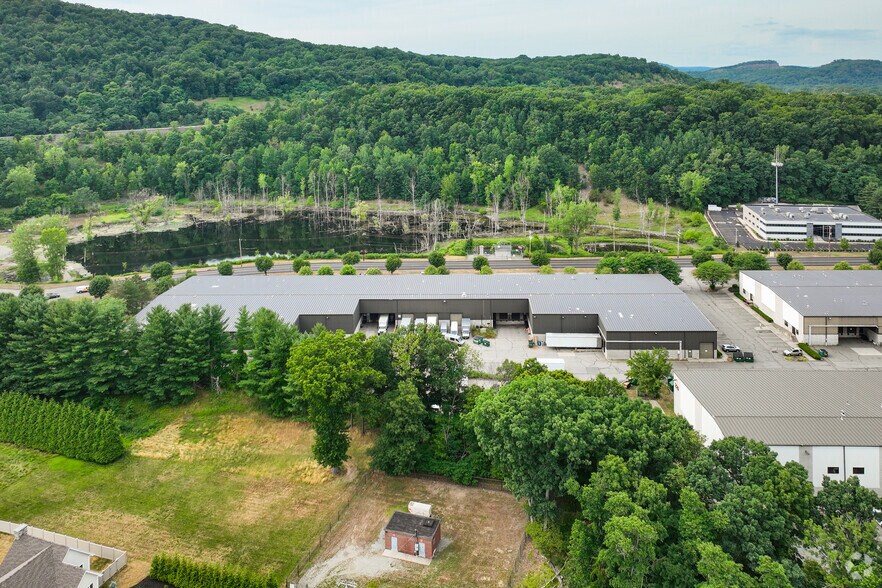 More Photos Of 210 West Parkway, Pompton Plains Light Distribution For Lease