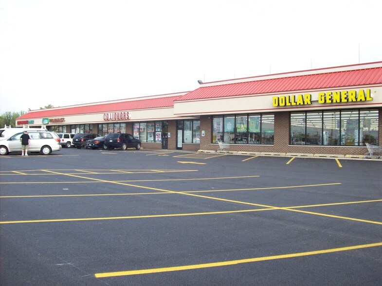 More Photos Of 506-522 W Mondamin St, Minooka General Retail For Lease