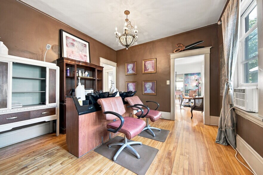 More Photos Of 1208 Grand Ave, Saint Paul Storefront Retail Office For Sale