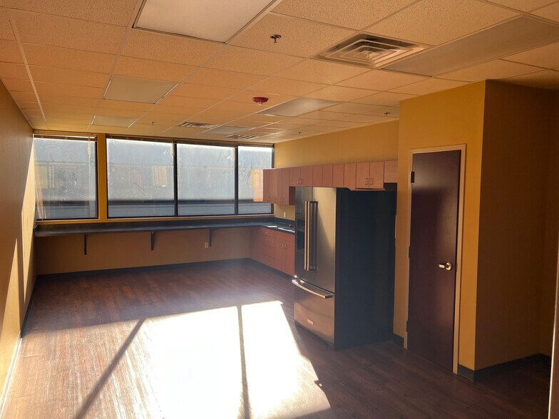 More Photos Of 3401 SE Macy Rd, Bentonville Loft Creative Space For Lease