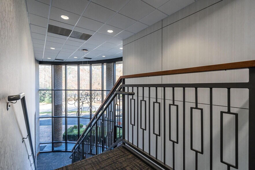 More Photos Of 201 Commonwealth Ct, Cary Office Residential For Lease