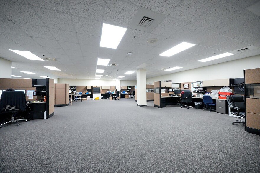 More Photos Of 11632 Harrisburg Rd, Fort Mill Light Manufacturing For Sale