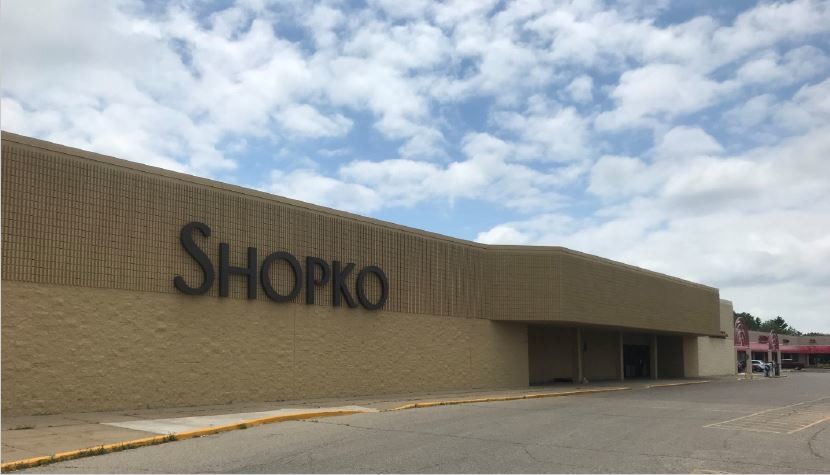 Primary Photo Of 2761 Prairie Ave, Beloit General Retail For Sale