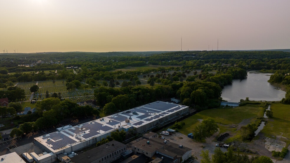 More Photos Of 1425 Cranston St, Cranston Manufacturing For Lease