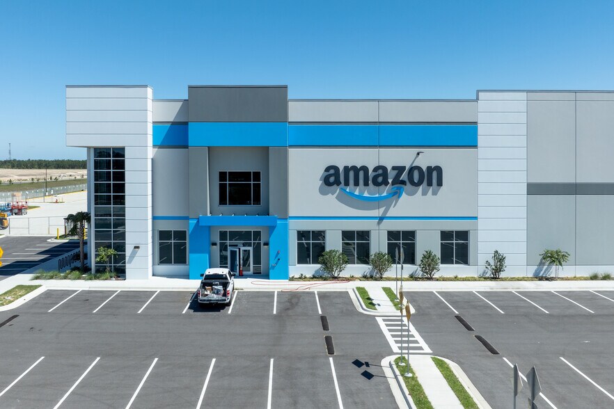 More Photos Of N Normandy Blvd, Deltona Unknown For Lease