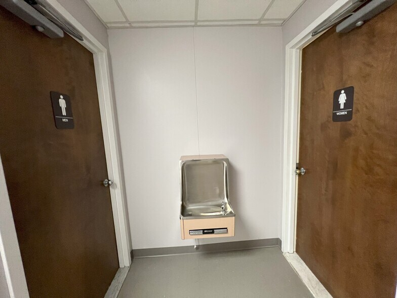 More Photos Of 3706 Crondall Ln, Owings Mills Flex For Lease