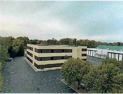 More Photos Of 1020 Woodman Dr, Dayton Office For Lease