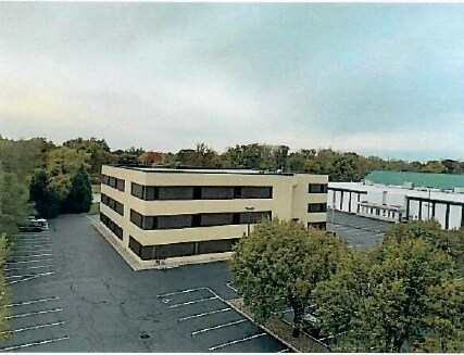 More Photos Of 1020 Woodman Dr, Dayton Medical For Lease