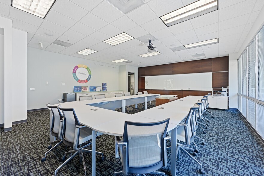 More Photos Of 9170-9190 Camino Santa Fe, San Diego Light Manufacturing For Sale