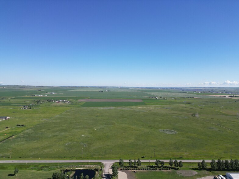 More Photos Of SE-14-19-29 W4M, Calgary Land For Sale