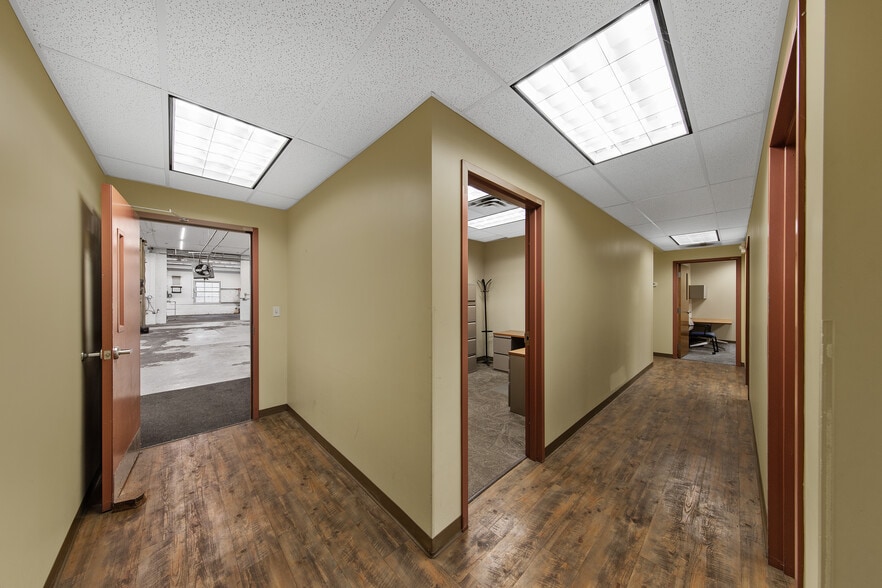 More Photos Of 180 Ushers Rd, Round Lake Warehouse For Sale