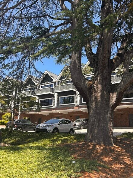 More Photos Of 412 Pettigru St, Greenville Medical For Sale