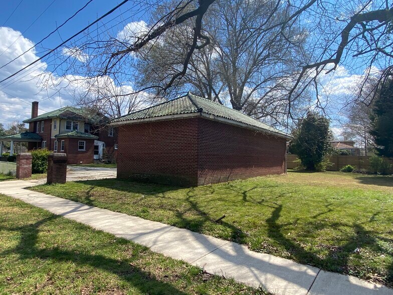 More Photos Of 3822 Chamberlayne Ave, Richmond Assisted Living For Sale