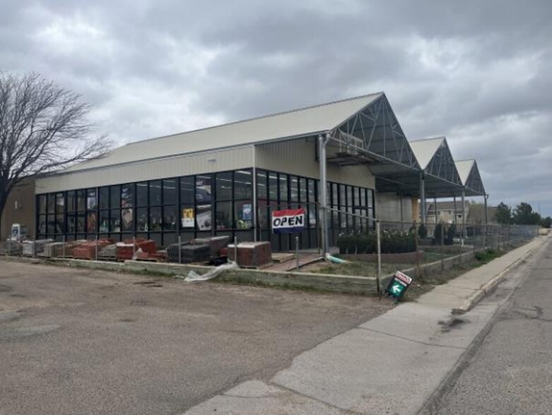 More Photos Of 1350 W Main St, Sterling Freestanding For Sale