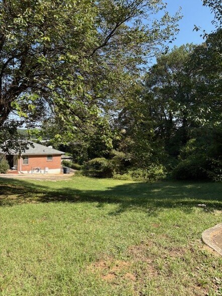 More Photos Of 2812 Sylvan Rd, Atlanta Land For Sale