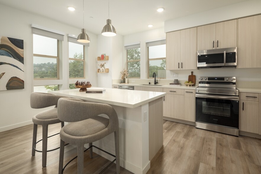 More Photos Of 1771 Blake Ave, Los Angeles Apartments For Lease