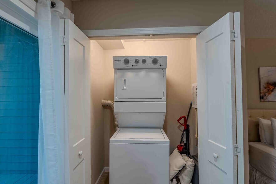 More Photos Of 3145 Ravines Rd, Middleburg Apartments For Sale