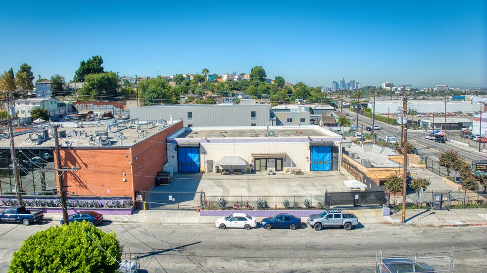More Photos Of 1565 Knowles Ave, Los Angeles Warehouse For Sale