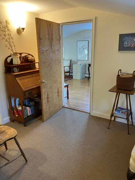 More Photos Of 44 Bowdoin St, Newton Office For Lease