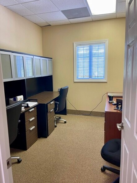 More Photos Of 2139 Valleygate Dr, Fayetteville Medical For Sale