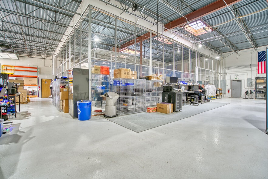 More Photos Of 280 S Taylor Ave, Louisville Research And Development For Lease