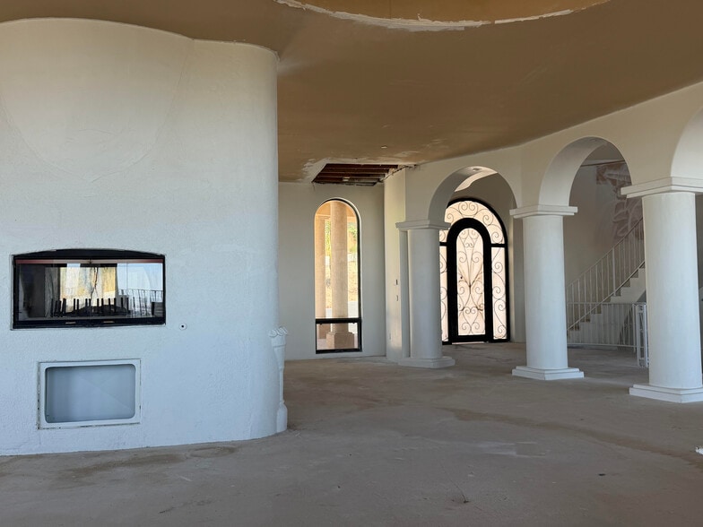 More Photos Of 85 Altamont Way, Camarillo Specialty For Sale