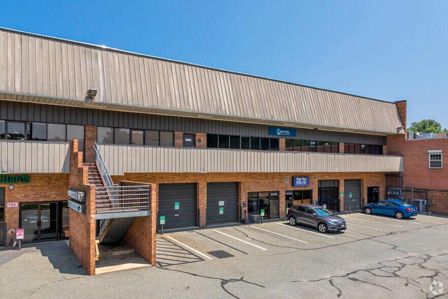 More Photos Of 12115 Parklawn Dr, Rockville Flex For Lease