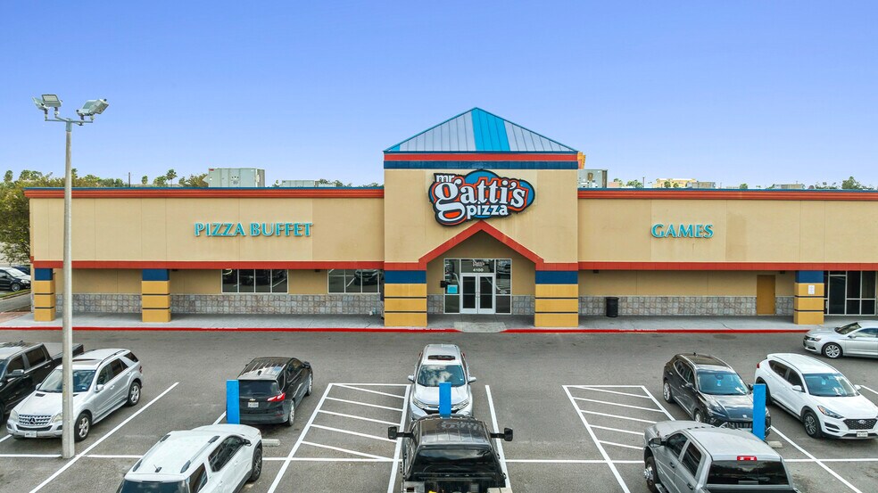 More Photos Of 4100 Col Rowe Blvd, McAllen Storefront For Sale