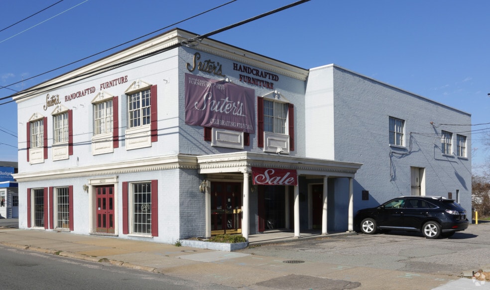 More Photos Of 4200 W Broad St, Richmond Freestanding For Lease