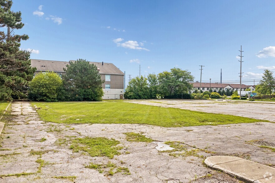 More Photos Of 661 Griswold Rd, Elyria Land For Sale