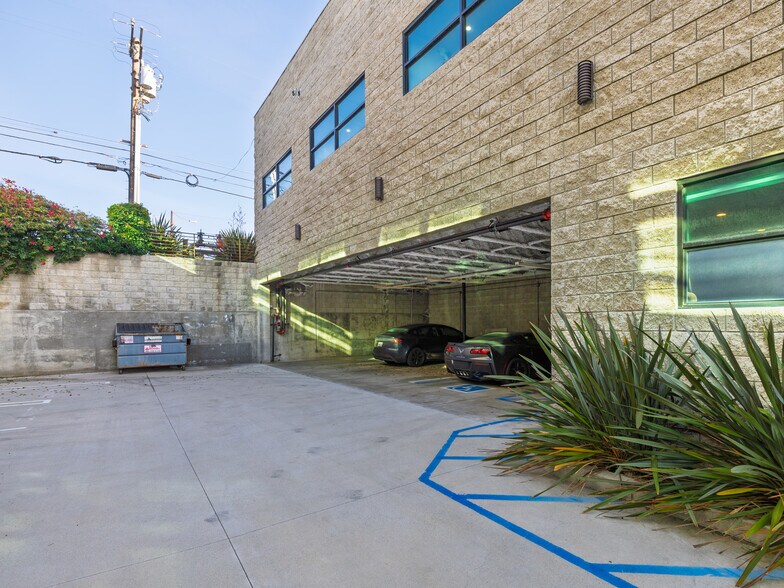 More Photos Of 134 Lomita St, El Segundo Flex For Lease