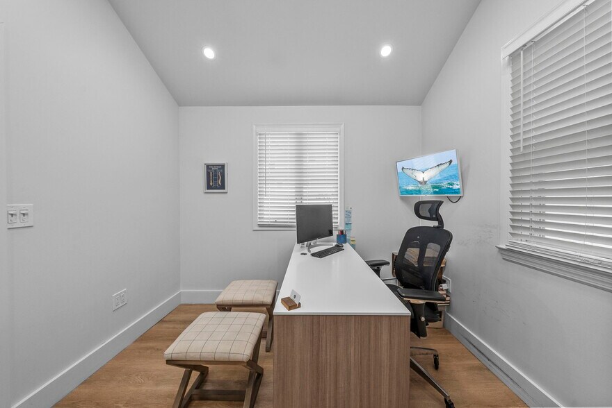 More Photos Of 141 S Euclid Ave, Westfield Office For Sale